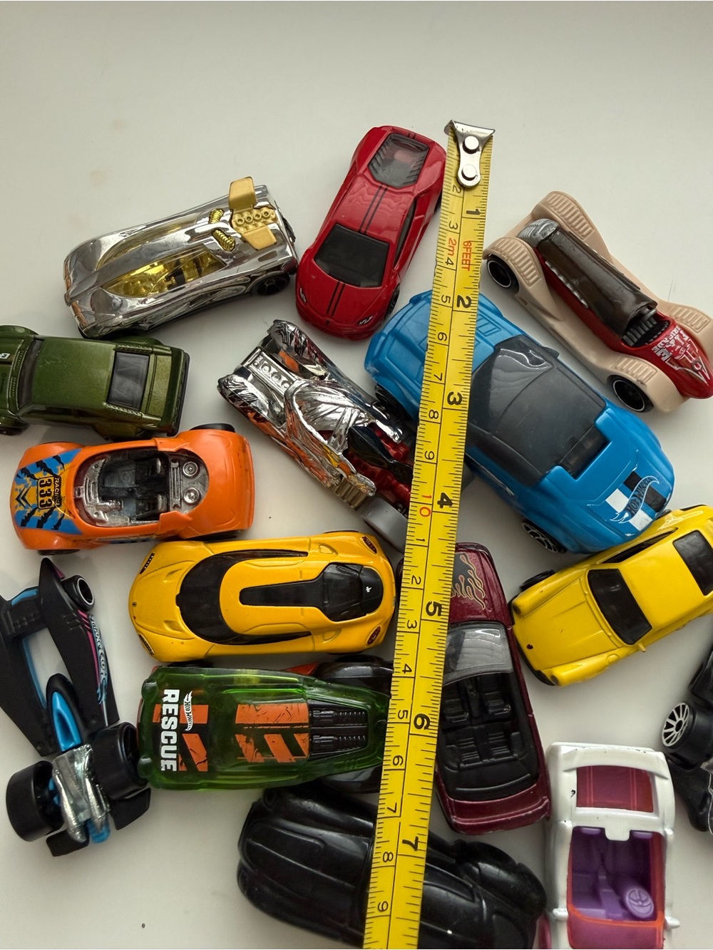 Assorted Hot Wheels Kids Toy Cars -15 pcs - Picture 2 of 4